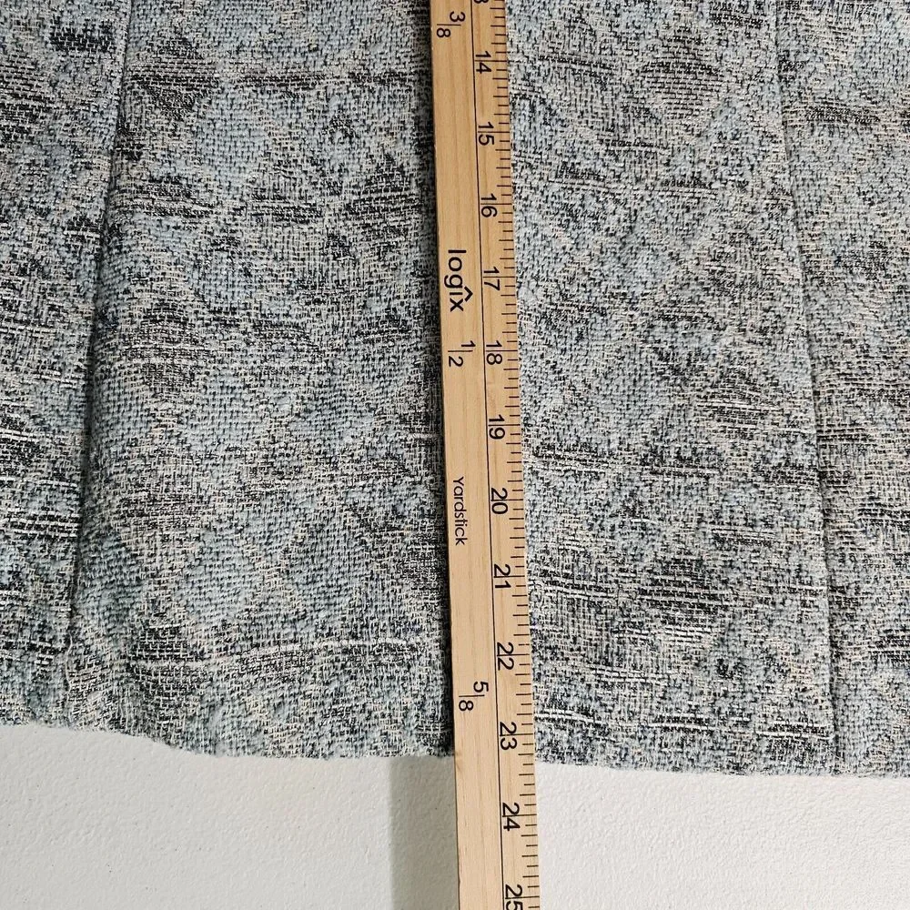 Coldwater Creek button helpful euc